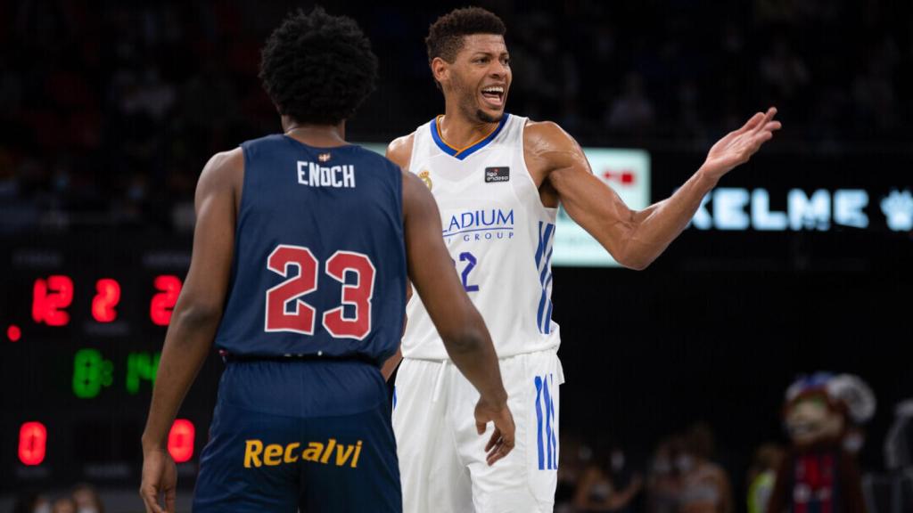 Tavares durante el Baskonia - Real Madrid