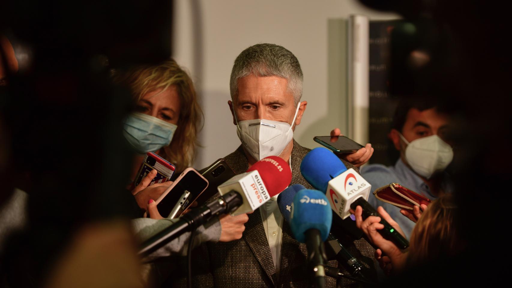 El ministro del Interior, en declaraciones a los medios en La Rioja.