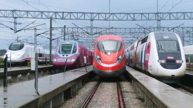 Primera imagen de trenes de Renfe, Avlo, Ilsa y Ouigo juntos en vías españolas.