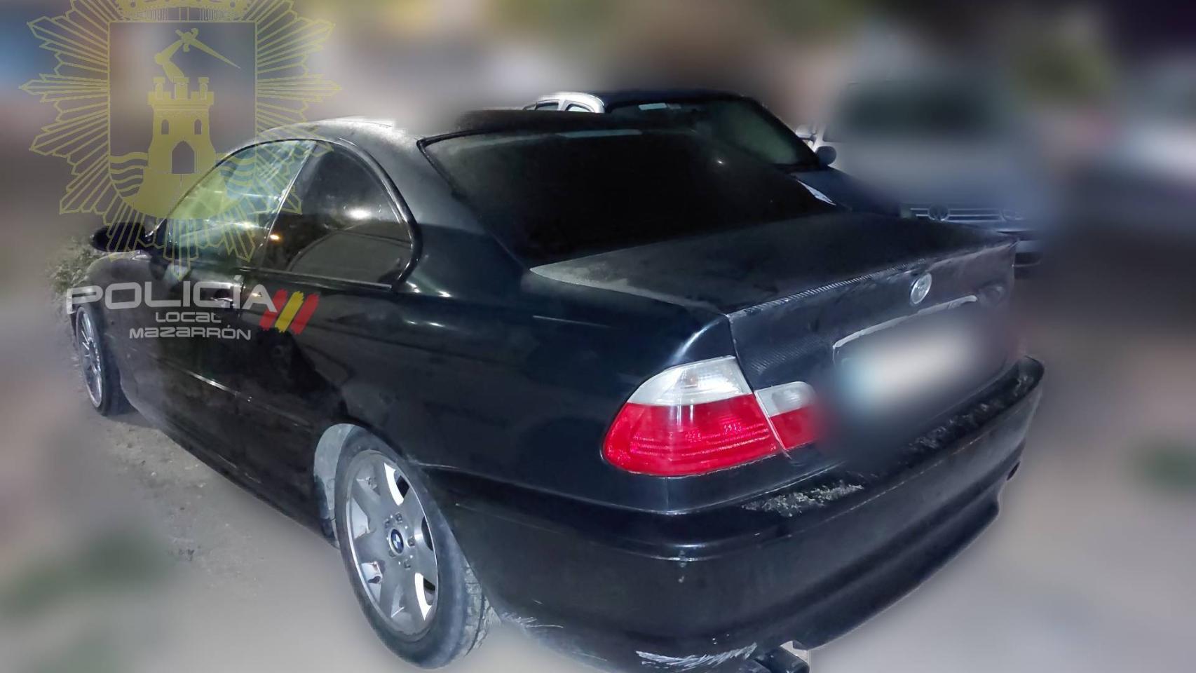 Un BMW inmovilizado por la Policía Local de Mazarrón por supuesta conducción temeraria.