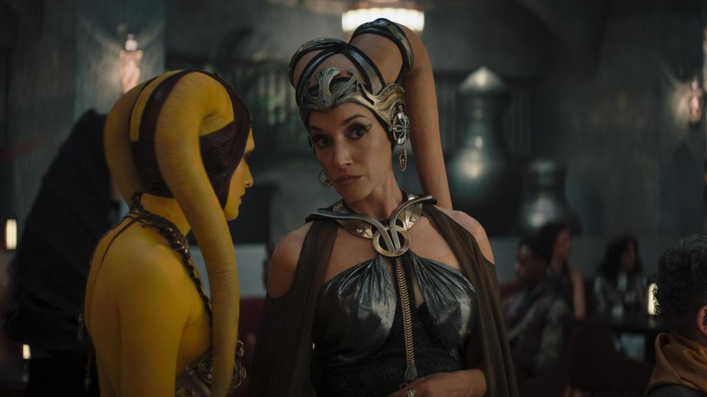 Las dos mujeres Twi'lek que aparecen en el tráiler.