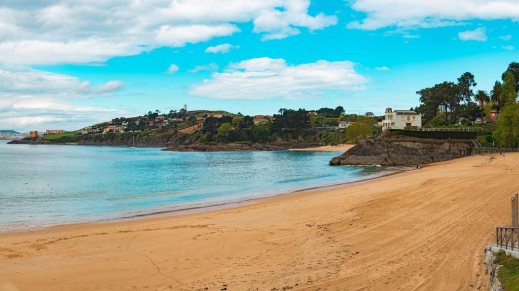 La playa de Mera, en Oleiros.