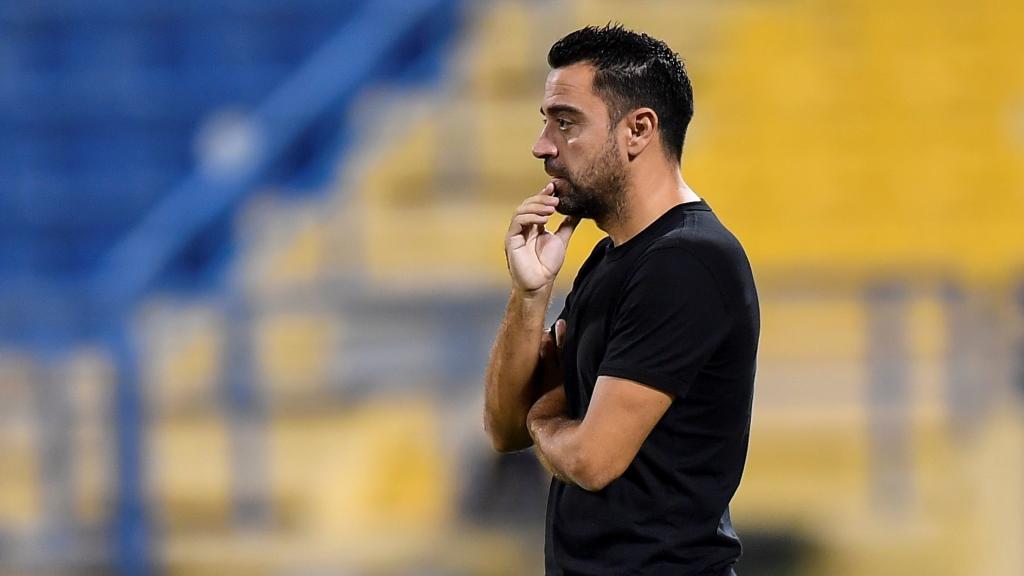 Xavi Hernández, dirigiendo al Al-Sadd