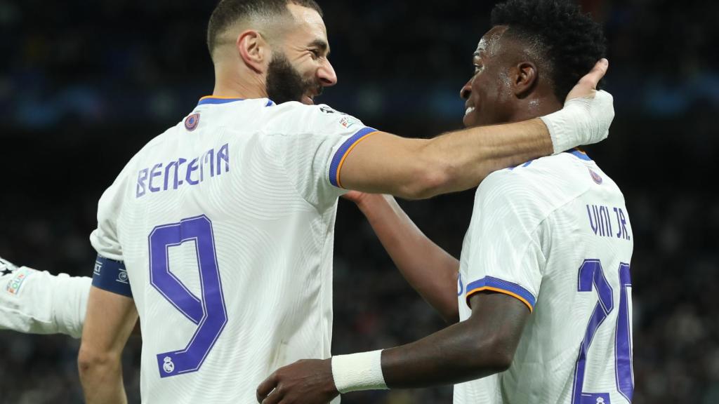 Karim Benzema y Vinicius Júnior, durante el Real Madrid - Shakhtar Donetsk de Champions League