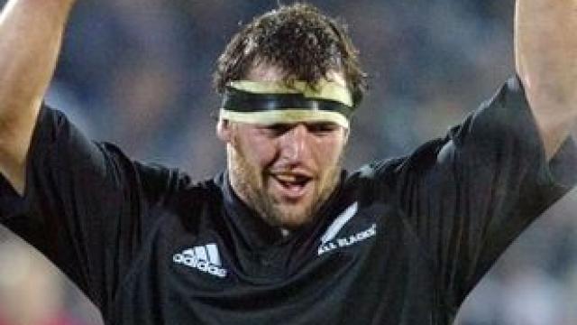 Carl Hayman, en un partido con los All Blacks