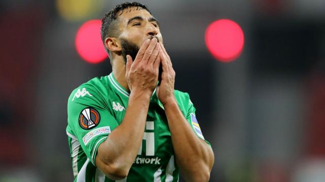 Fekir se lamenta de la derrota del Betis ante el Leverkusen