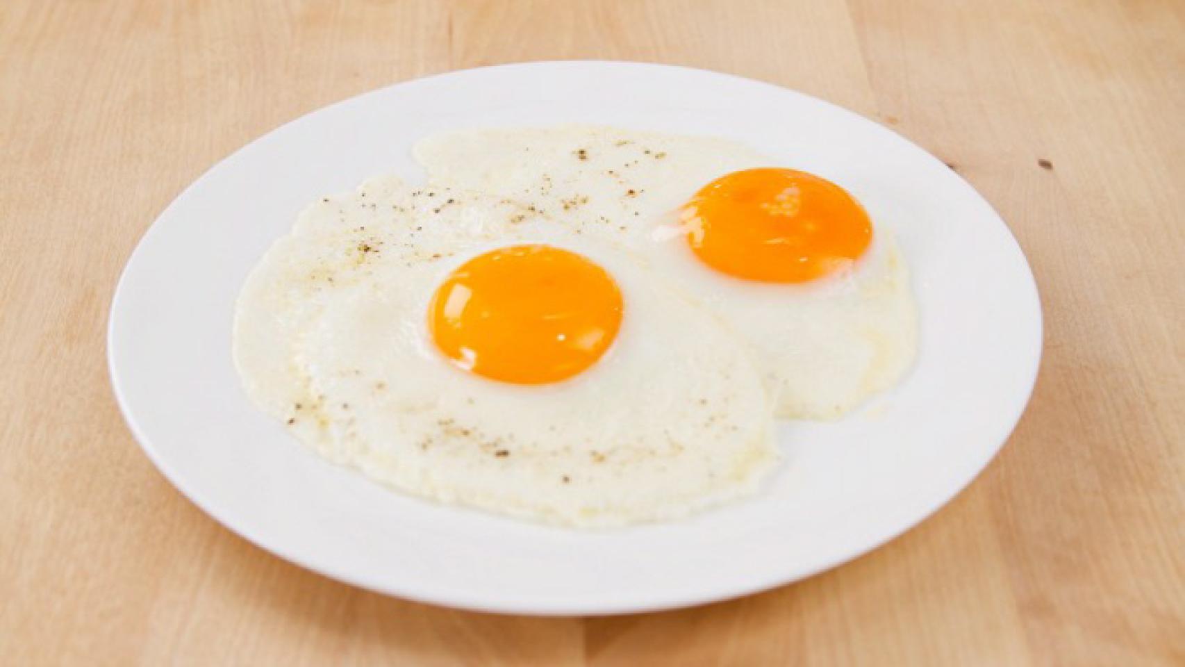 Huevos al plato.