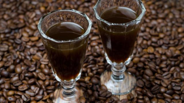 Chupitos de licor café.