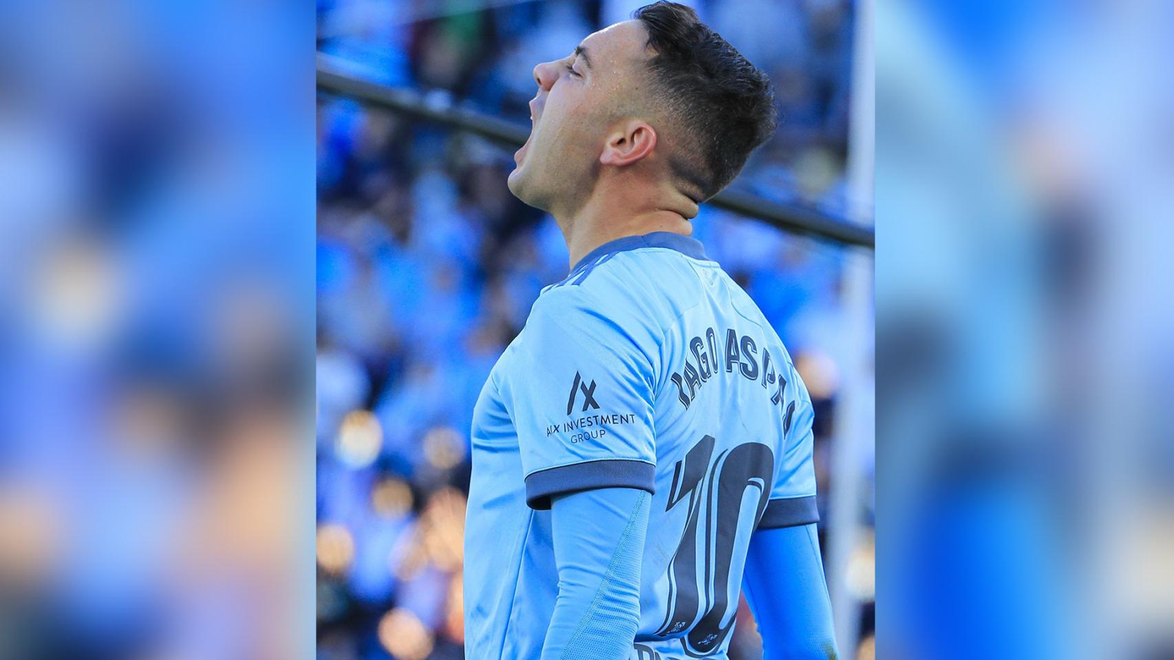 Aspas celebra su primer gol ante el Barcelona.