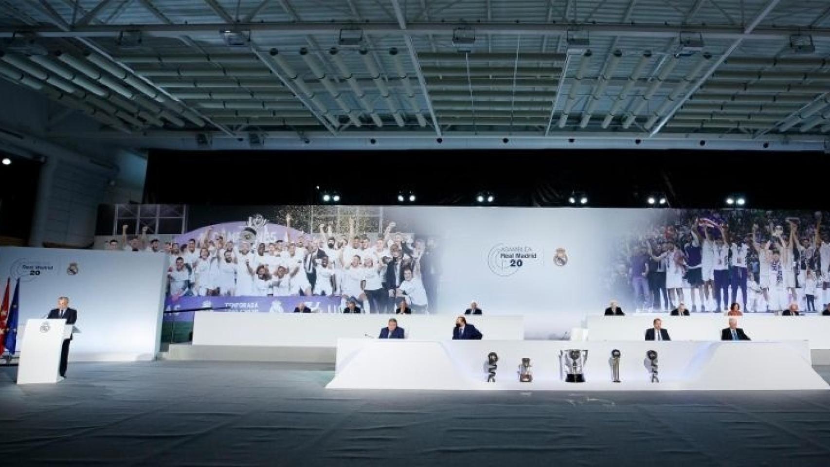 Un momento de la última asamblea de socios del Real Madrid