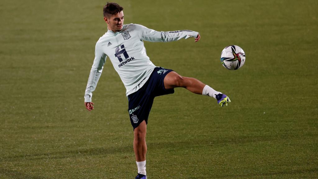 Brahim Díaz, durante un entrenamiento con la selección española