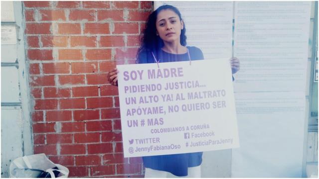 Jenny Fabiana Osorio en su protesta en A Coruña.