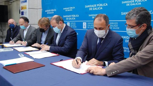 Firma del acuerdo Living Lab.