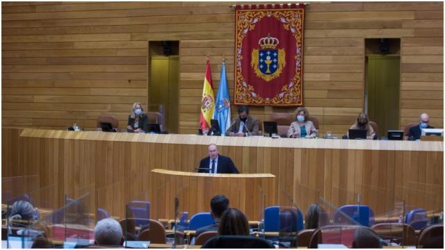 Miguel Tellado en el Parlamento galego.