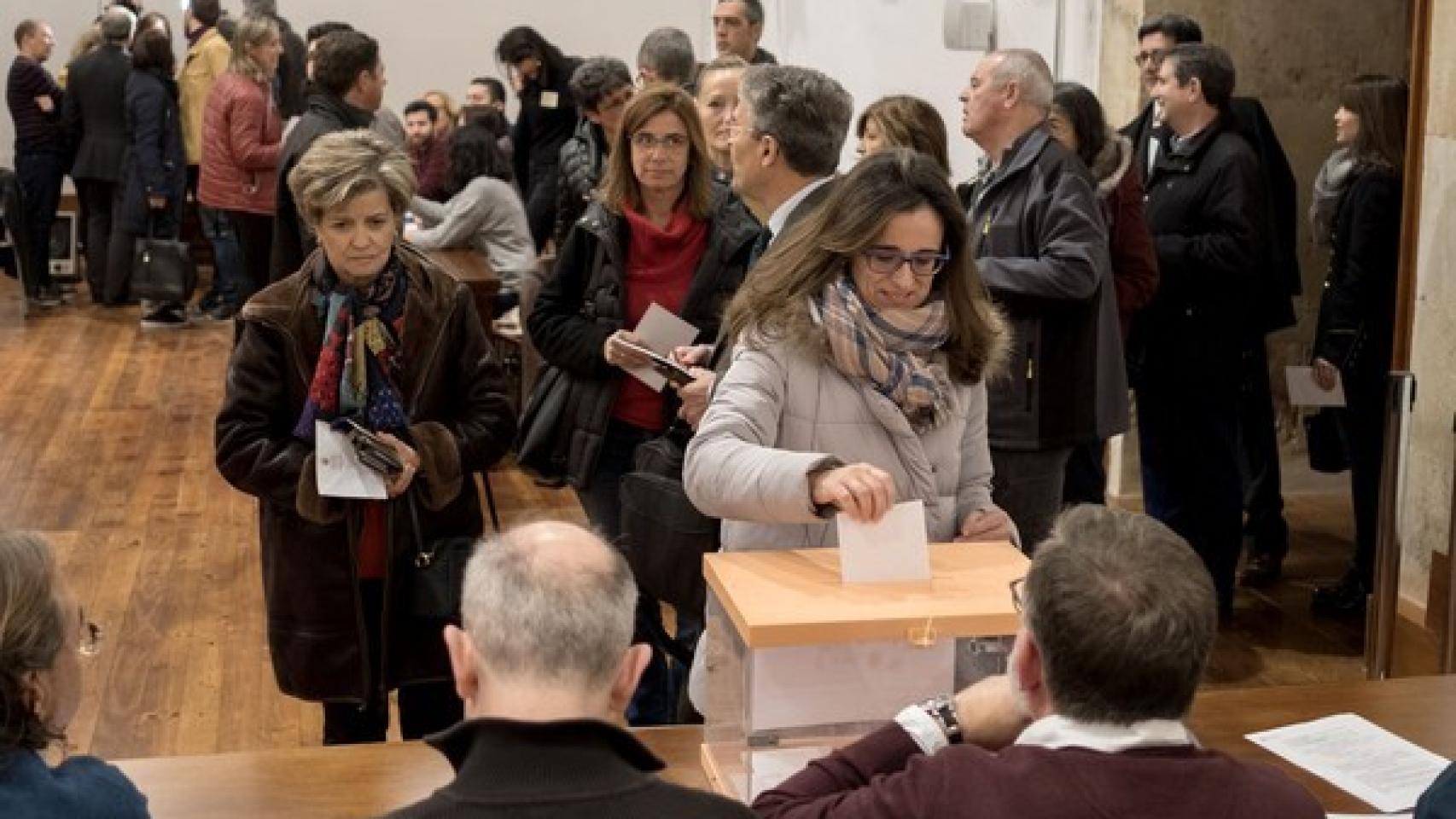 Imagen de archivo de los comicios rectorales celebrados en la USAL en noviembre de 2017