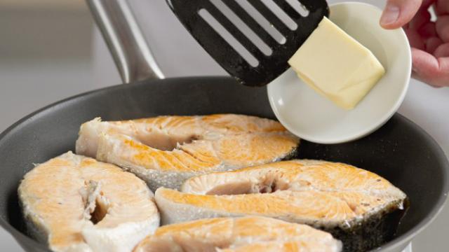 Las grasas de origen animal son más perjudiciales que las de origen vegetal.