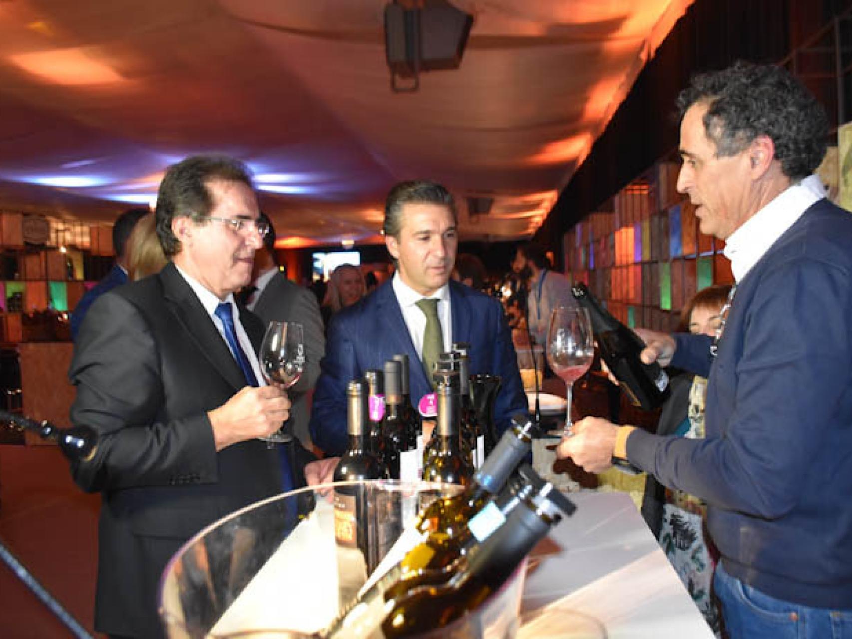 Un auténtico escaparate de muestra y cata de vinos y manjares gastonómicos en Pinhel/ Archivo