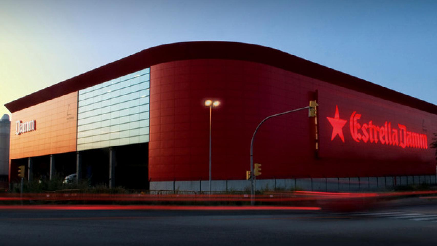 Fábrica de Damm en El Prat.