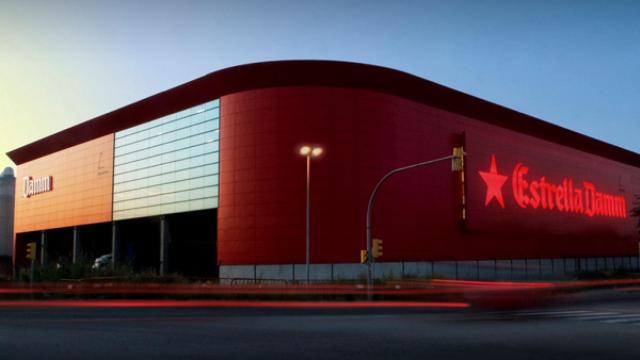 Fábrica de Damm en El Prat.