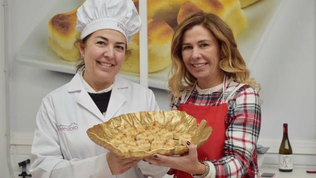 El obrador de mazapán toledano San Telesforo enseña sus secretos a una decena blogueros