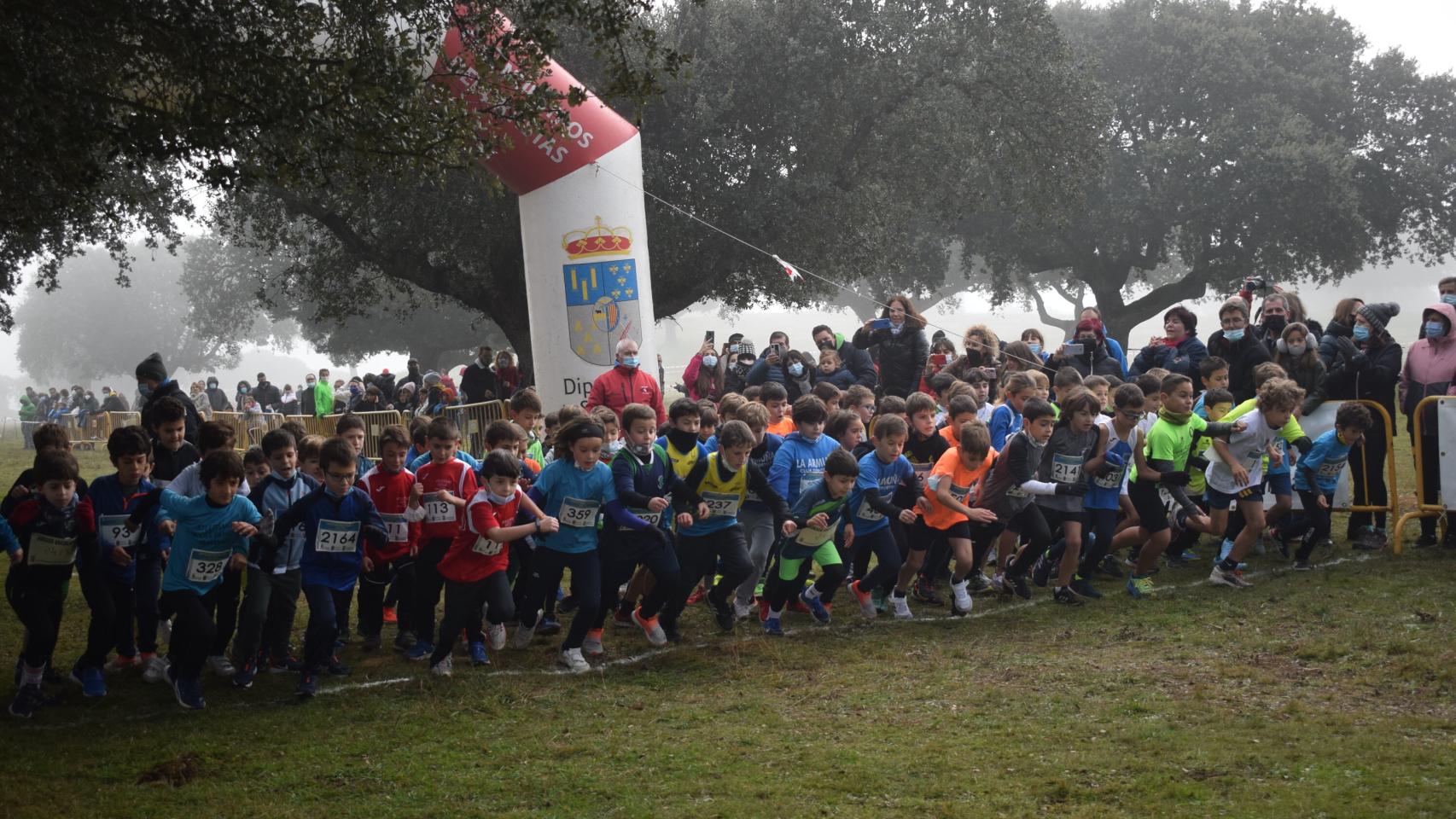 Salida del Campeonato de Juegos Escolares de Campo a Través de Salamanca
