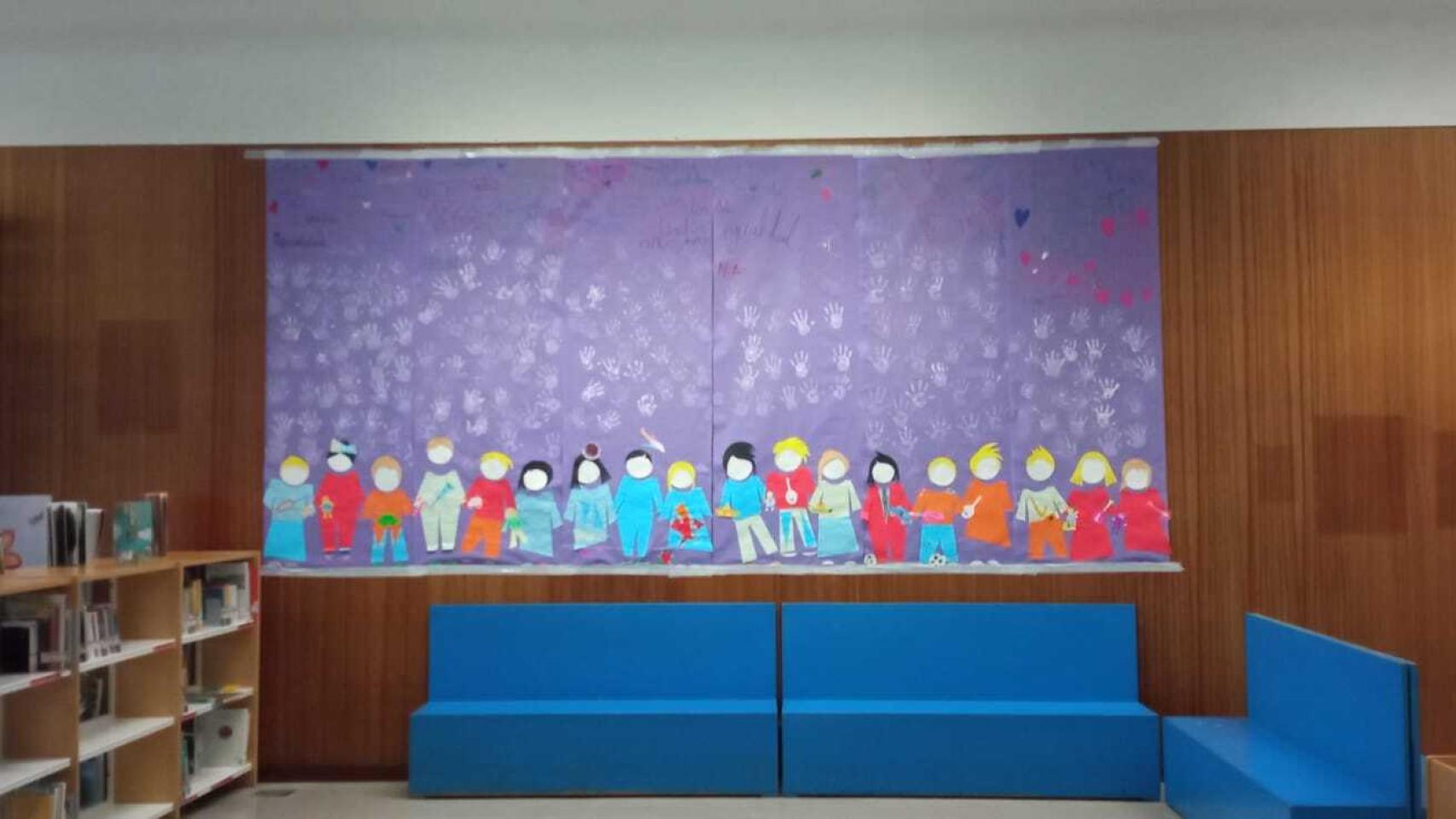 El mural gigante realizado en el taller infantil