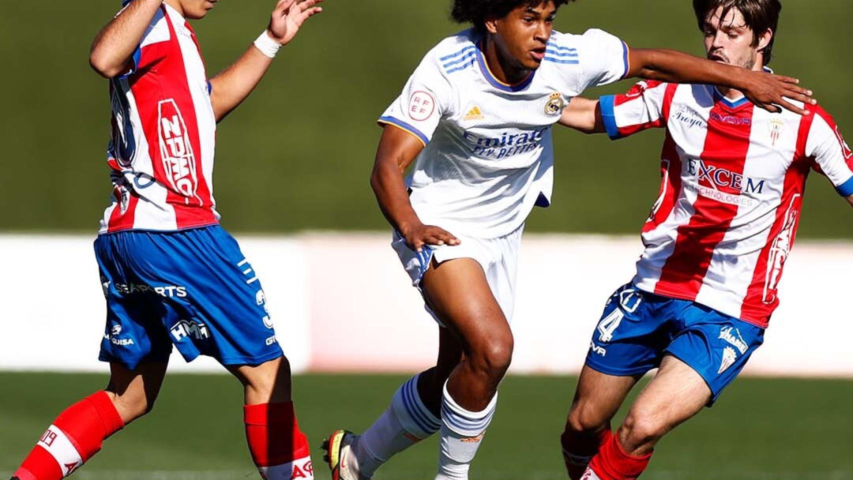 Peter durante el Real Madrid - Algeciras
