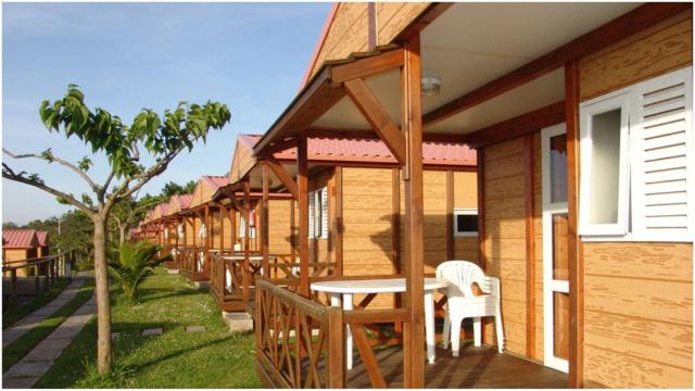 Aumentan en Galicia los viajeros alojados en casas rurales, apartamentos y campings