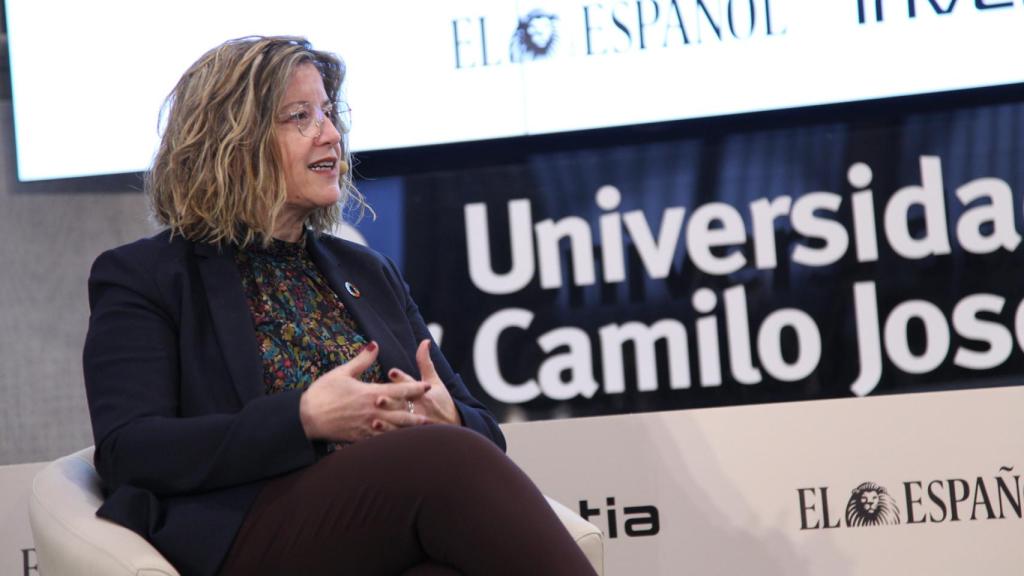 María Luisa Domínguez, presidenta de Adif, en la primera jornada del II Simposio del Observatorio de la Movilidad y las Ciudades.