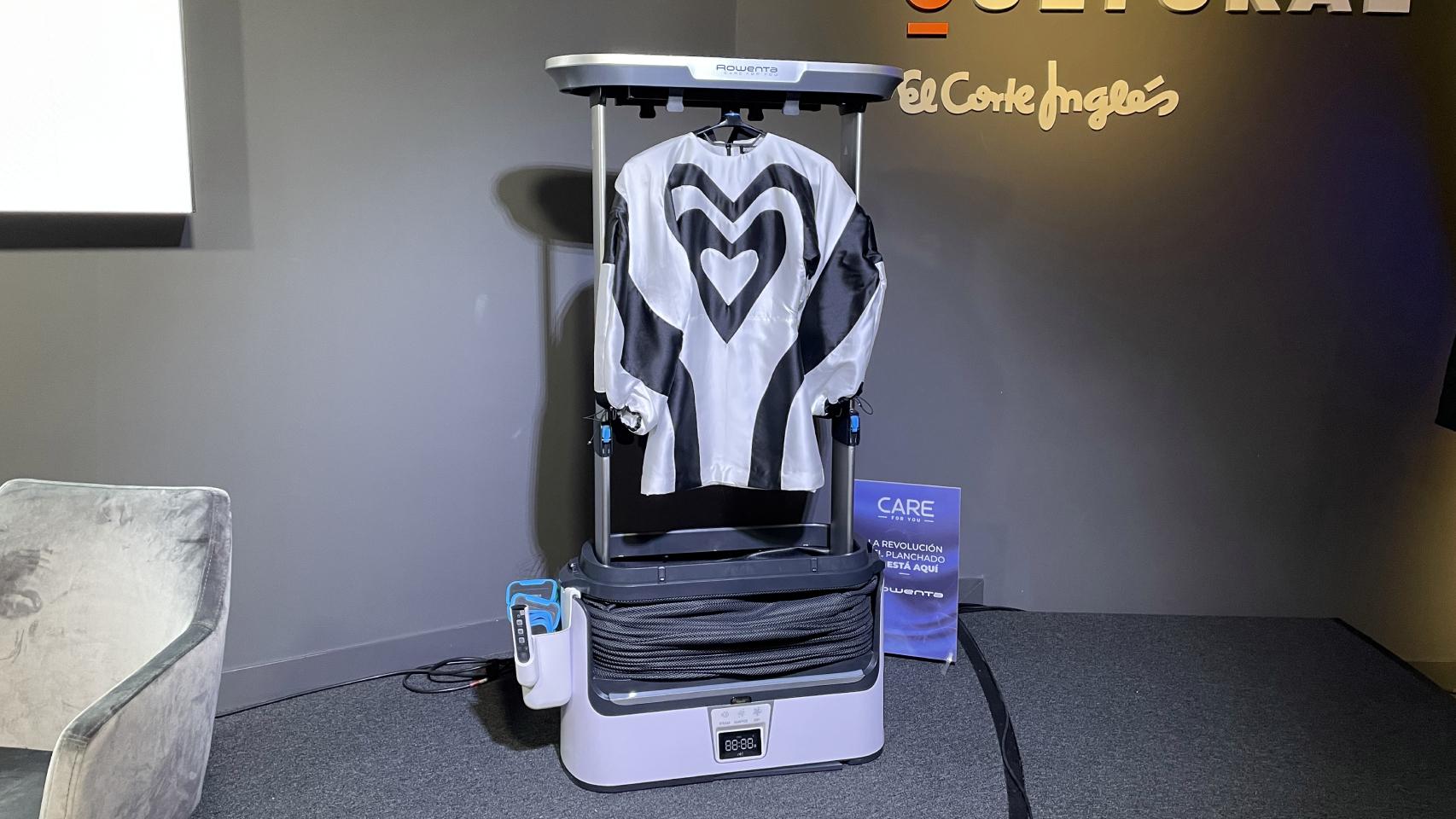 Así es el robot de planchado Care for You de Rowenta.