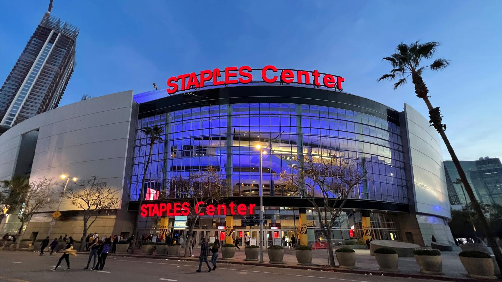 Los exteriores del Straples Center.