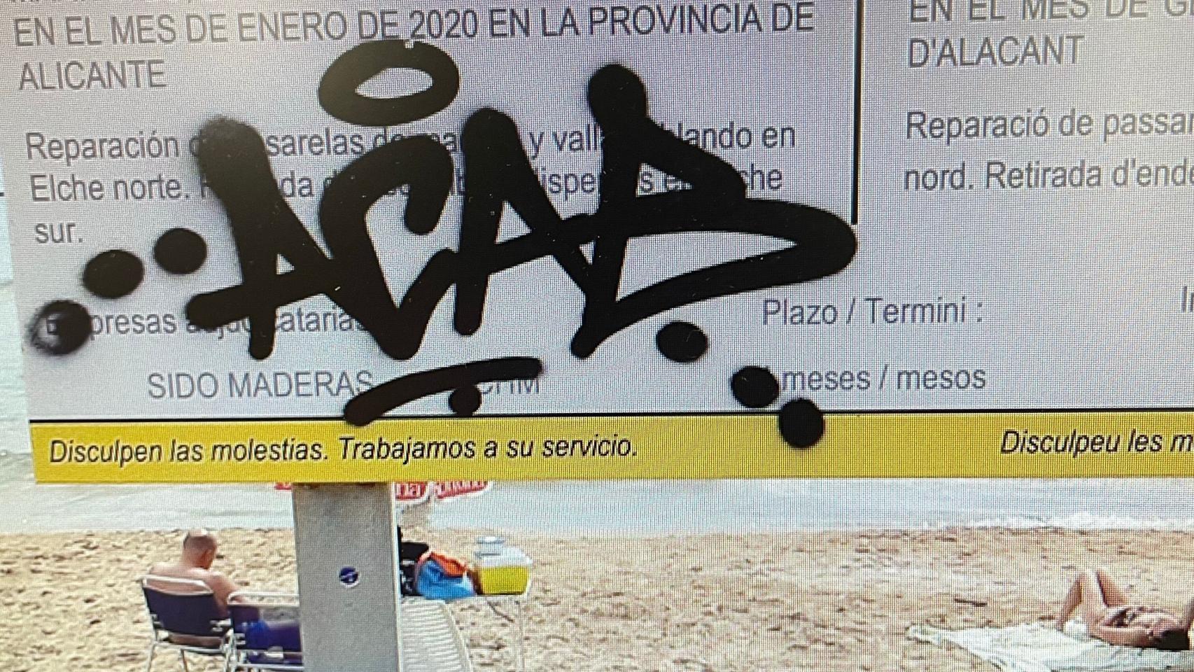 Una de las pintadas del presunto responsable, detenido y puesto a disposición judicial.