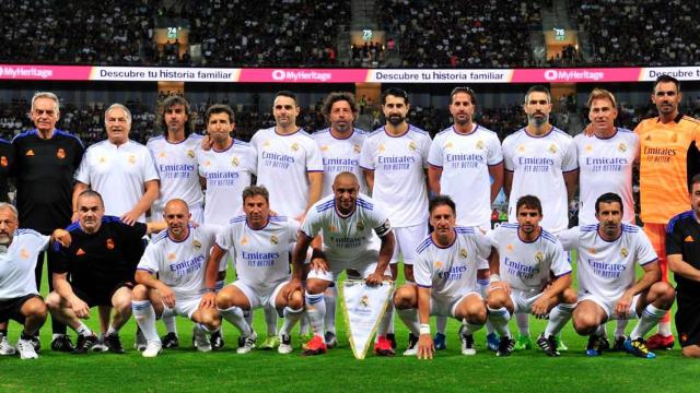 Las leyendas del Real Madrid antes de un partido