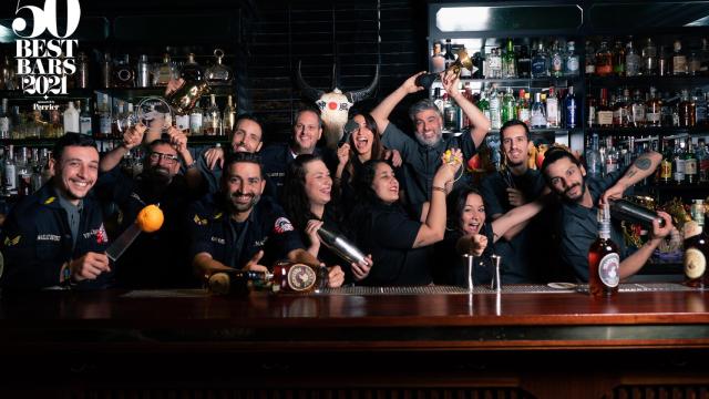 Salmon Guru de Diego Cabrera gana el Premio a la Hospitalidad en los 50 Best Bars 2021