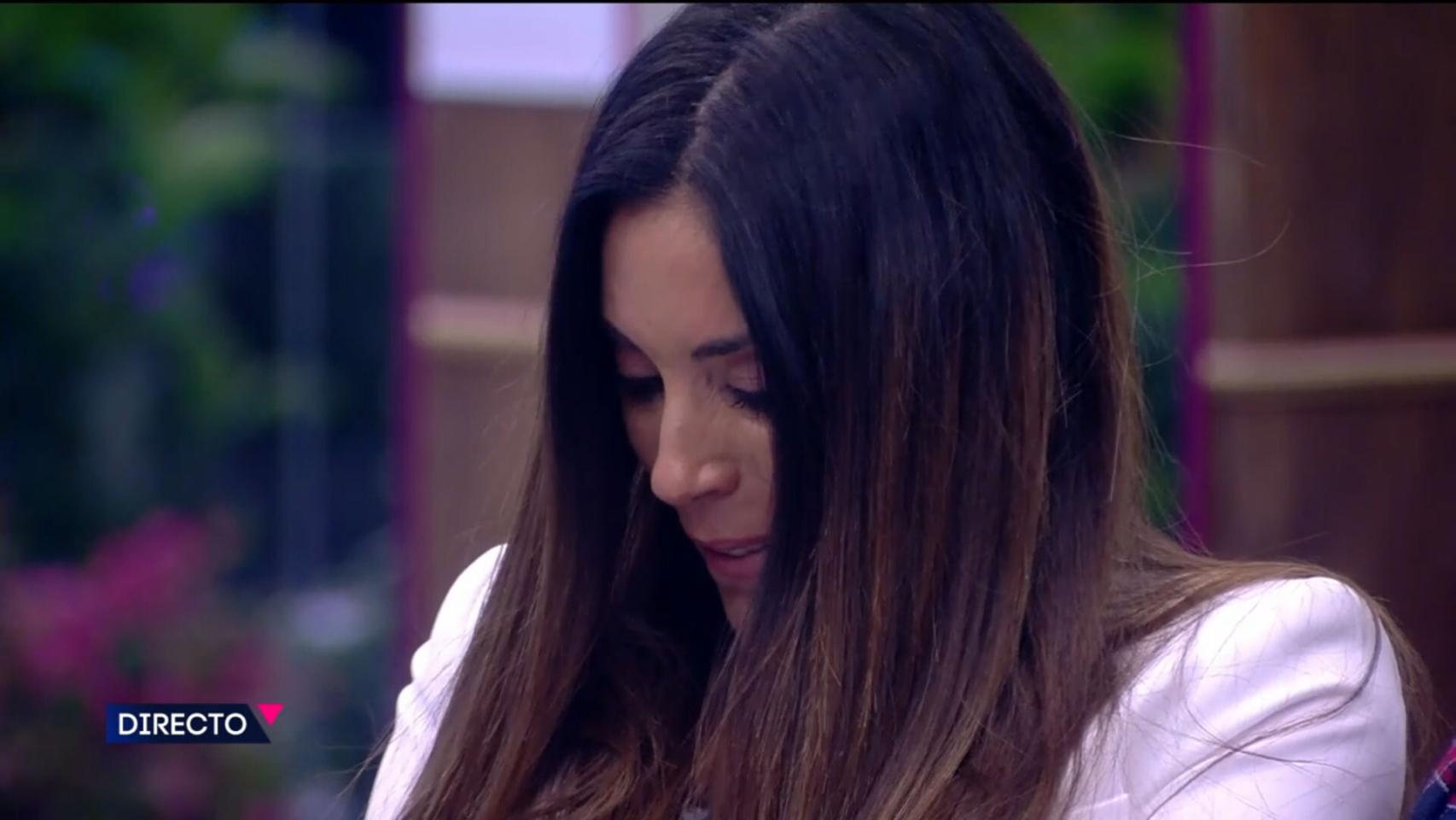 Isabel Rábago sufre un ataque de ansiedad en ‘Secret Story’ por una broma de Adara y Frigenti