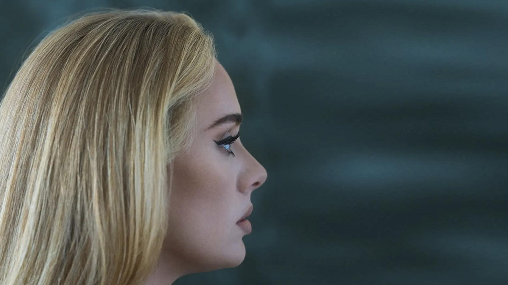 Adele completa su trilogía con un nuevo disco, '30'.