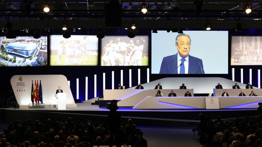 Florentino Pérez, en una reunión de comisarios del Real Madrid.