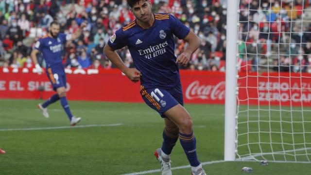 Marco Asensio celebra su gol al Granada