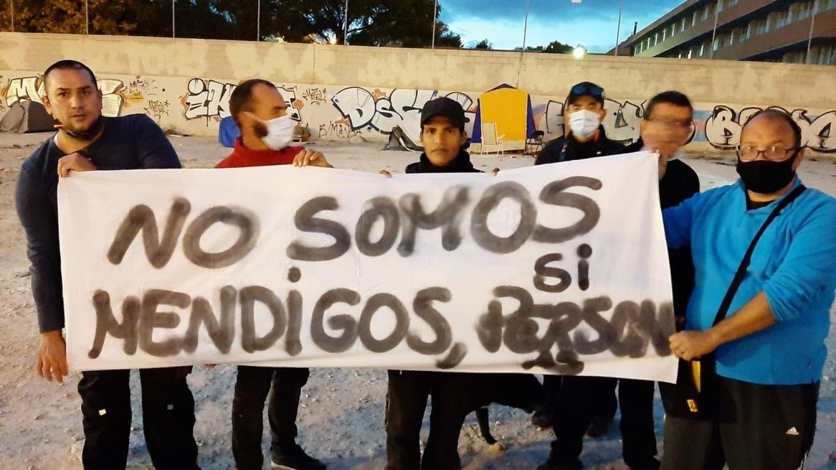 Las invisibilidad de los sintecho de Alicante: La primera noche que pasas en la calle no se olvida