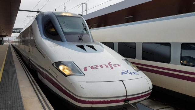 Llegada del AVE Madrid-Galicia por primera vez a Zamora