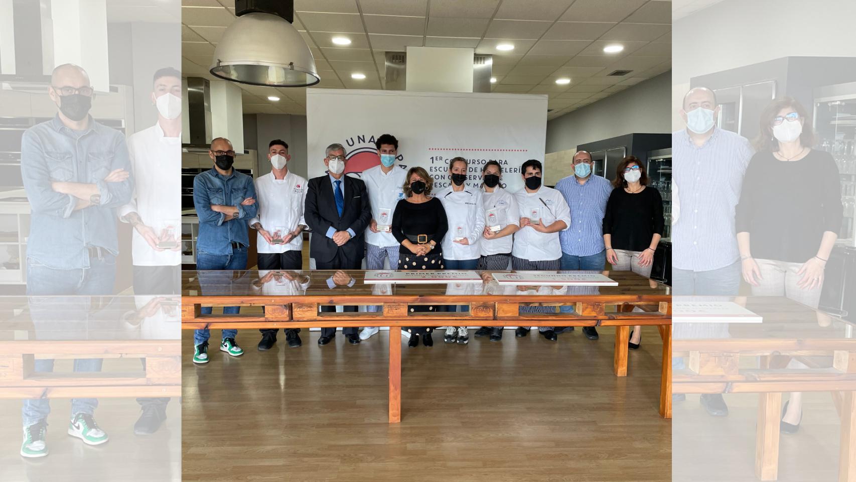 Finalistas y jurado de ‘Una lata, una tapa’