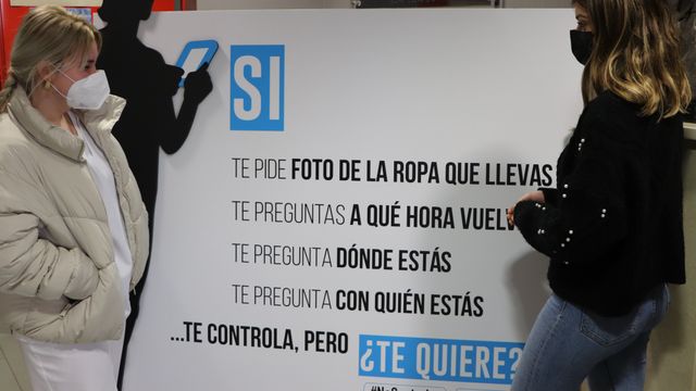 El cartel del Ceu de Elche.