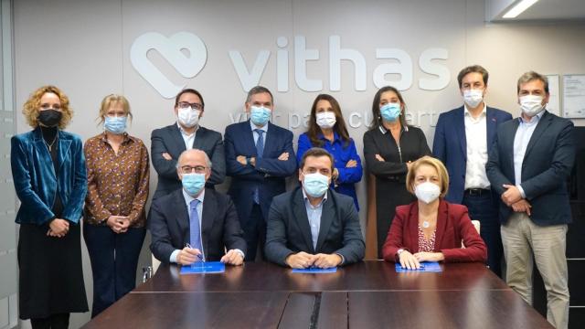 Firma convenio entre el grupo Vithas y CEU San Pablo.