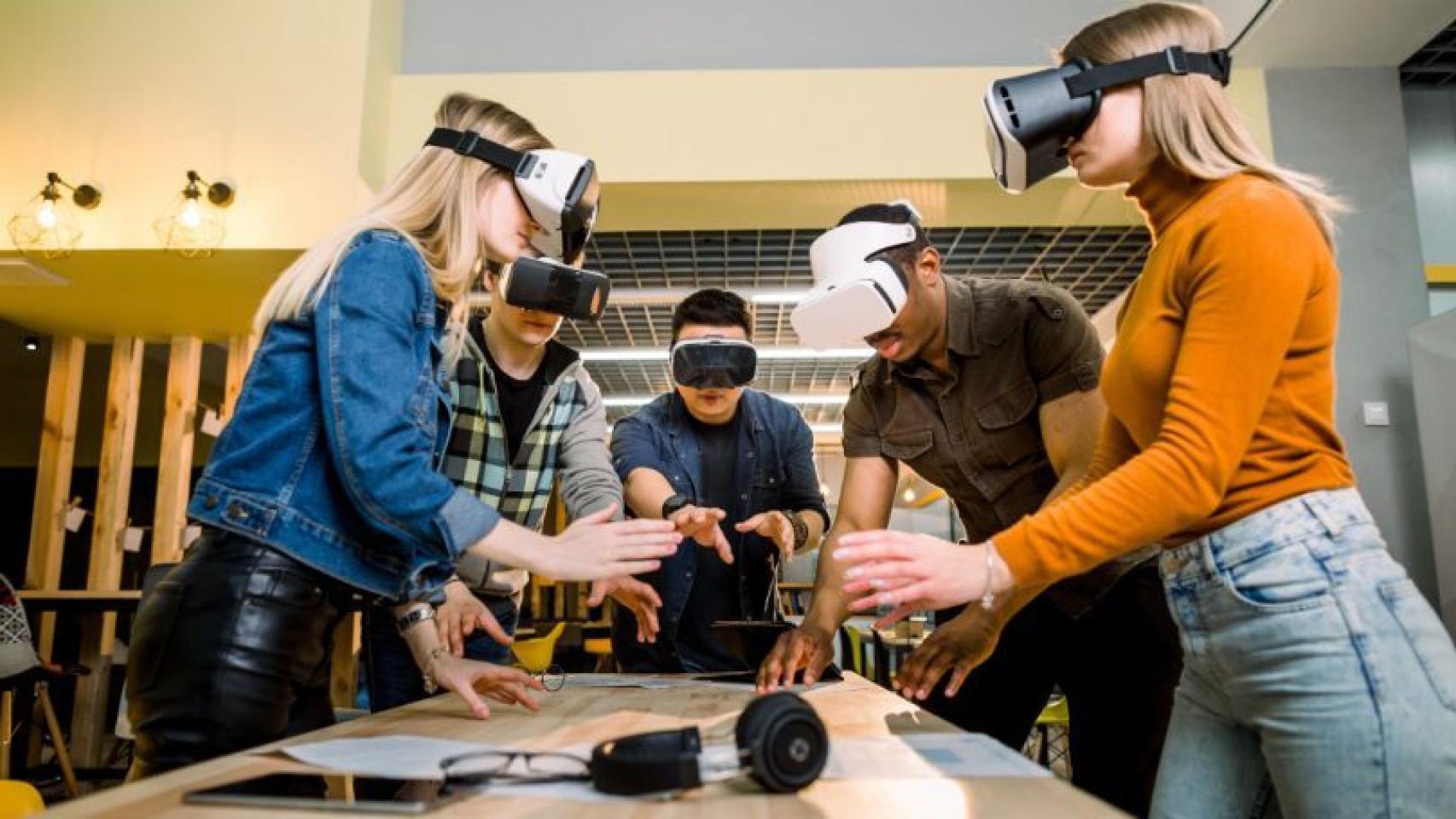 VR