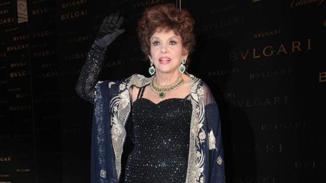 La actriz Gina Lollobrigida, candidata al Senado en las elecciones italianas.