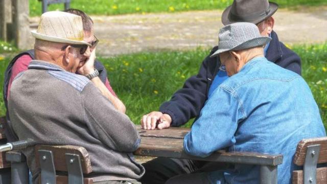 Imagen de archivo de unos pensionistas
