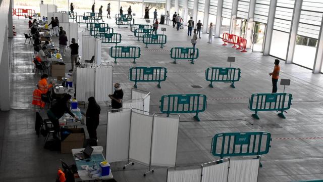 Vacunodromo casi vacío en Zamora.