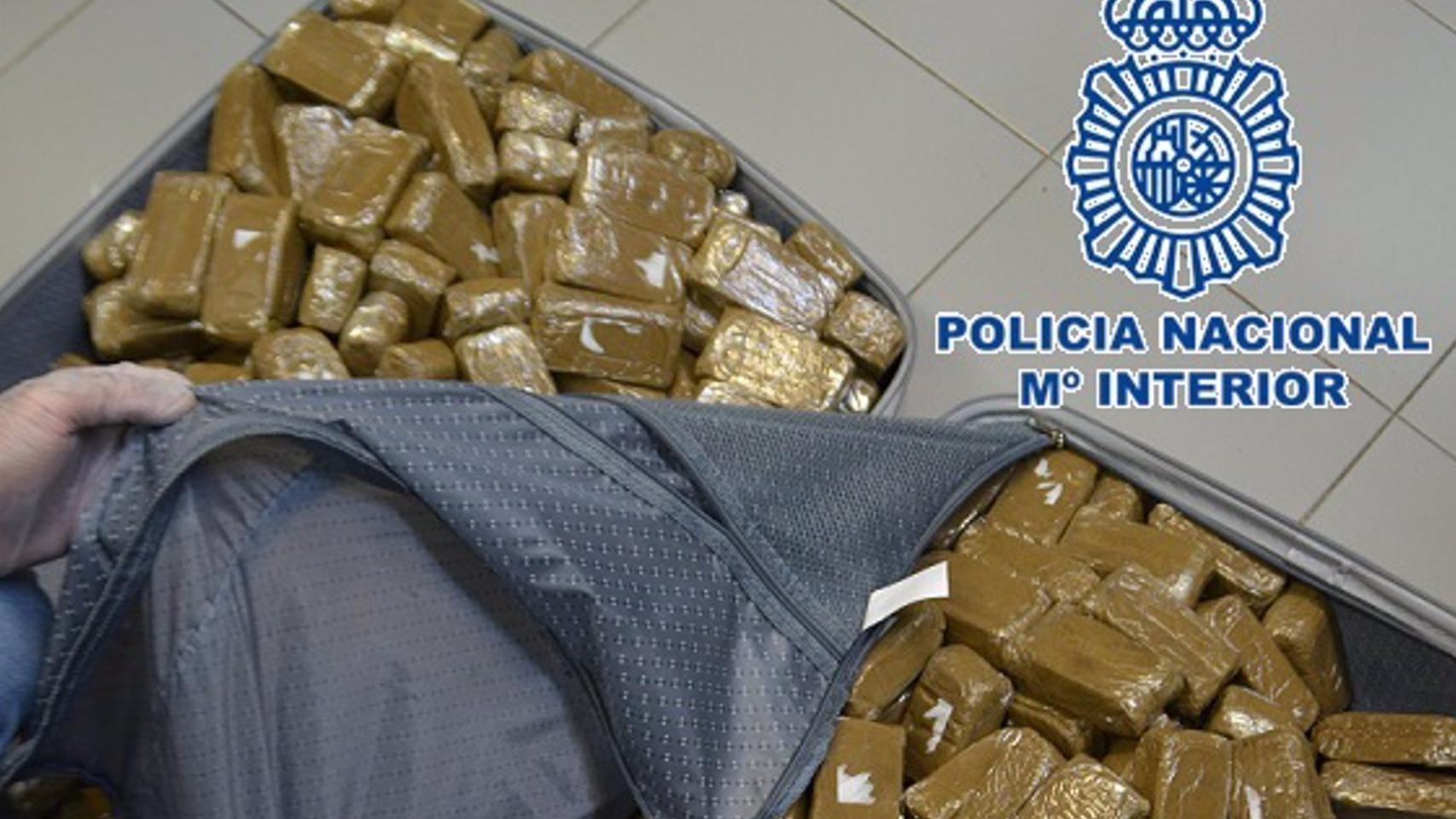 Material incautado por la Policía Nacional.