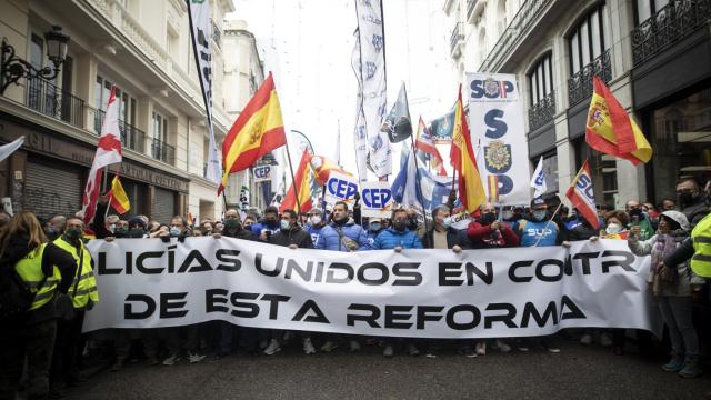 Agentes de la Policía en una manifestación contra la reforma de la Ley Mordaza.