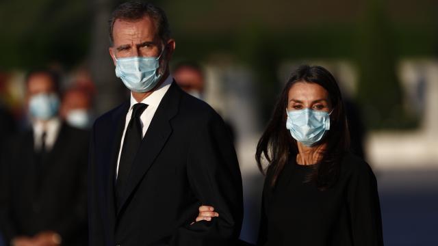 Felipe VI y Letizia en el funeral de estado por las víctimas de la Covid-19.